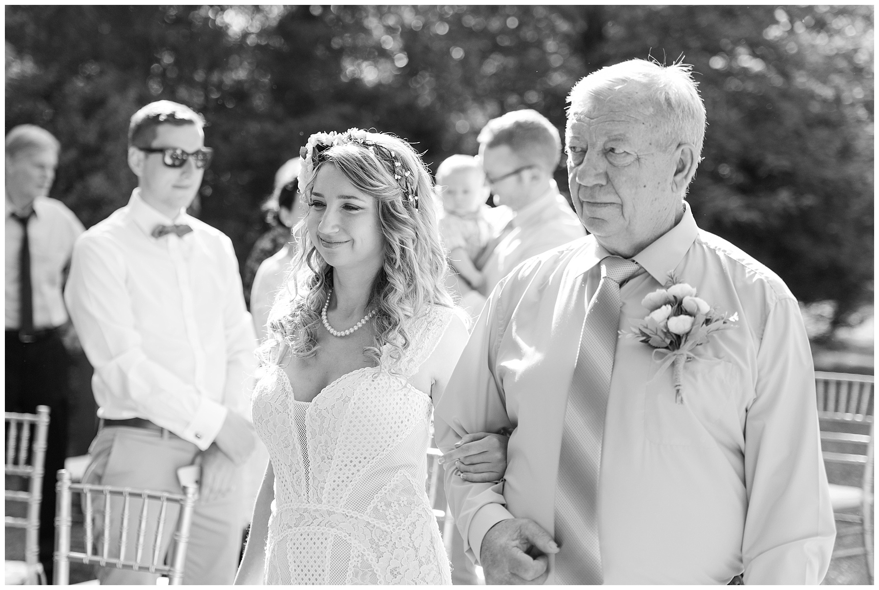 Aldie mill rustic chic greenery outdoor wedding photo northern virginia