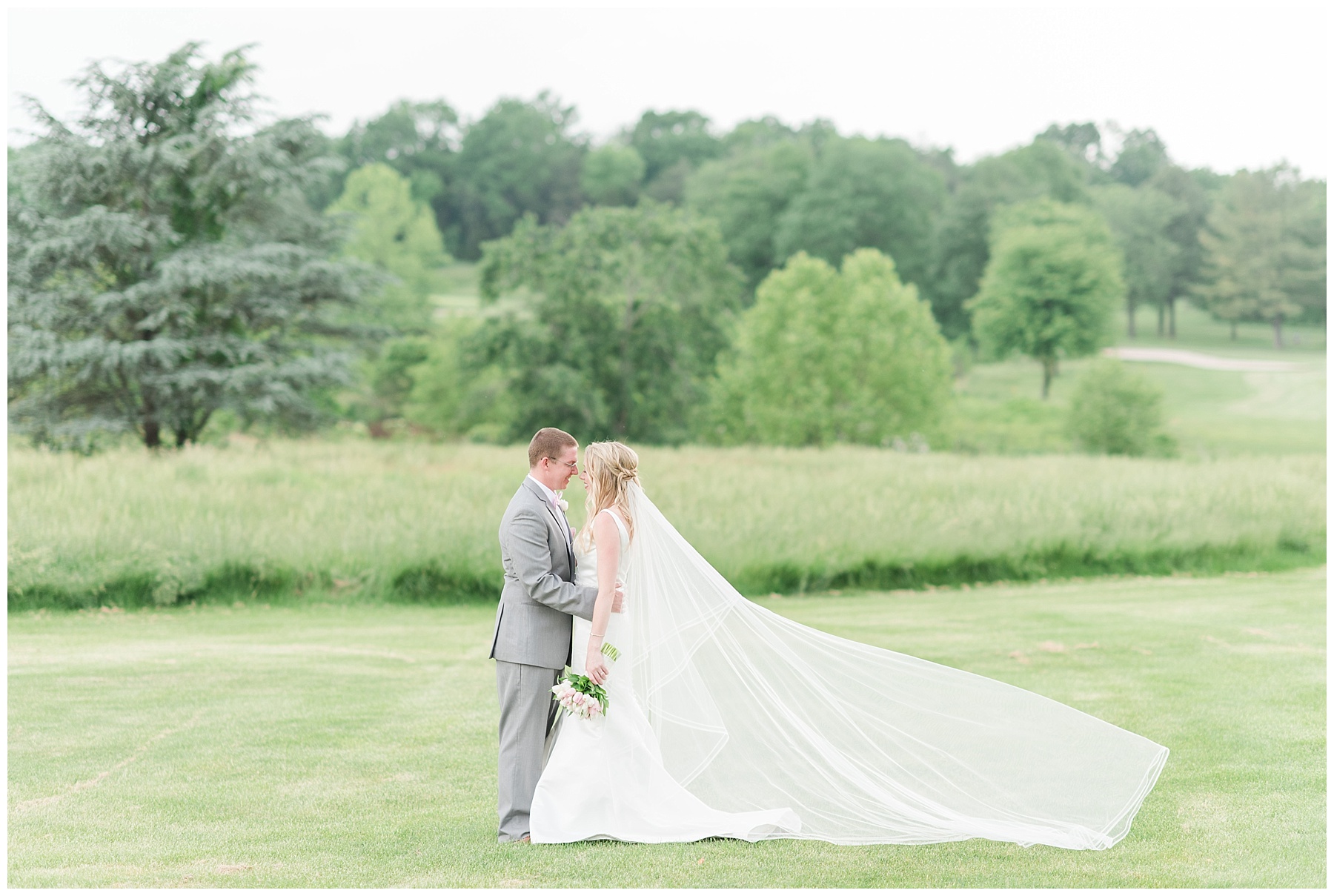 virginia-wedding-photographer-chantilly-national-golf-country-club-wedding-photo-28_photos.jpg