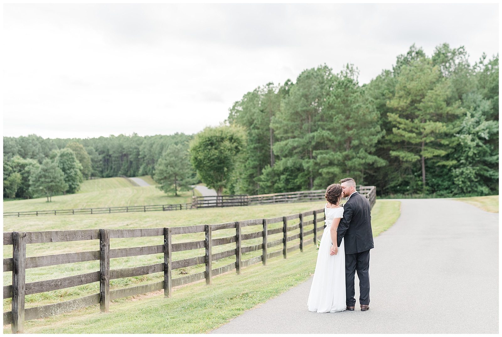 mount-ida-farm-wedding-photos-charlottesville-wedding-photographer-photo-63.jpg