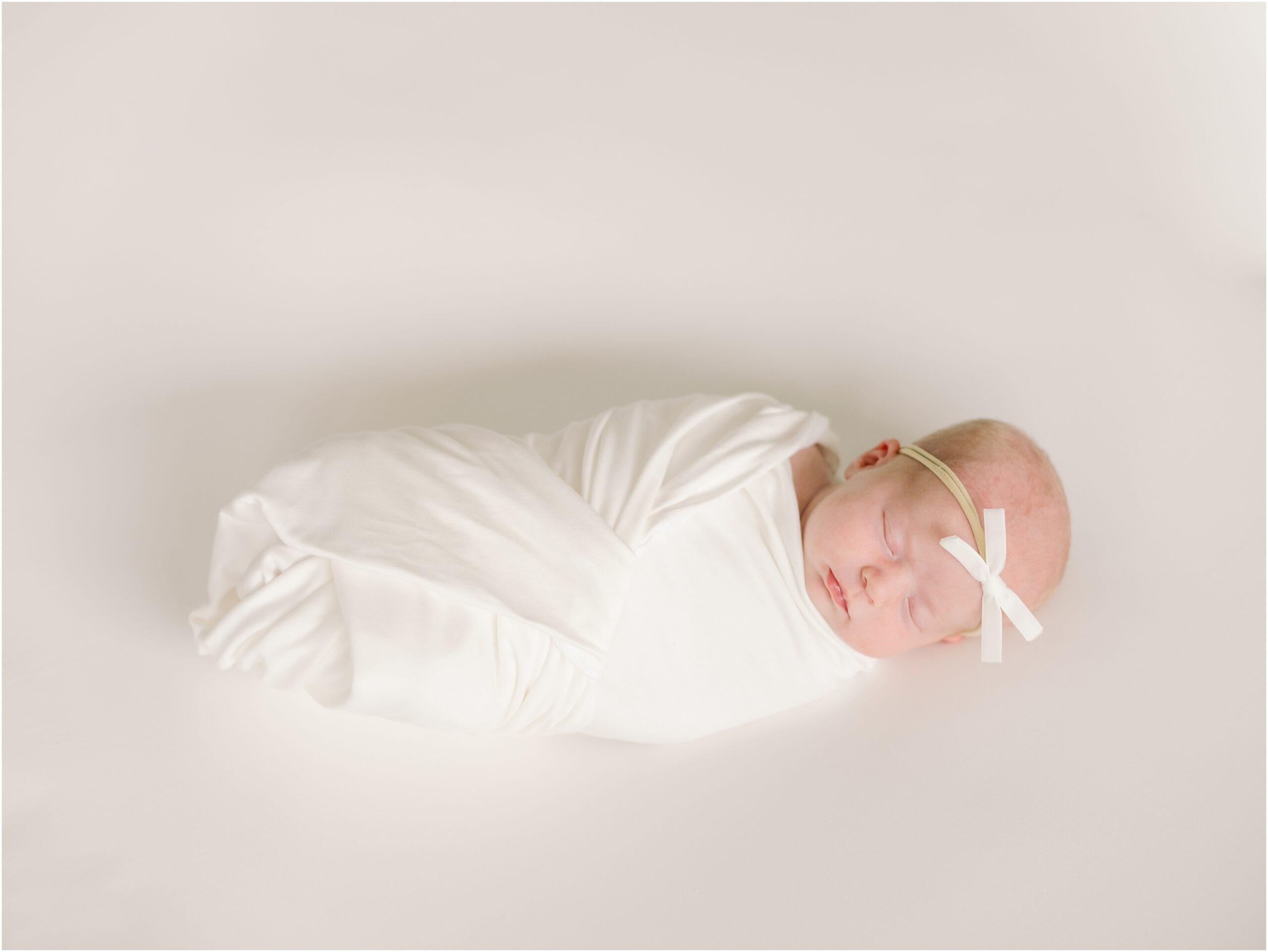 simple studio newborn photos